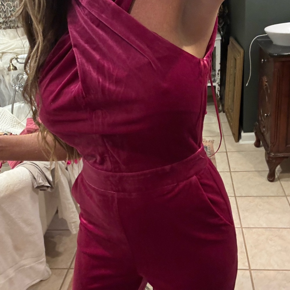 Skies Are Blue Jumpsuit Womens XS Magenta Velvet Halter Stretch Pockets